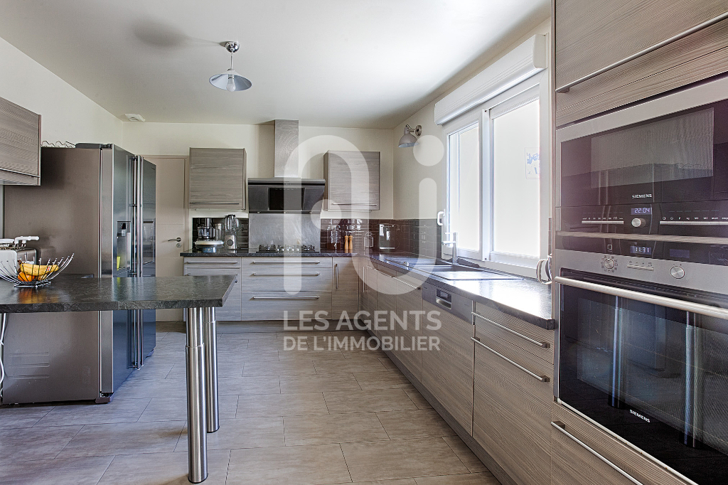 Belle maison contemporaine - 7 pièces