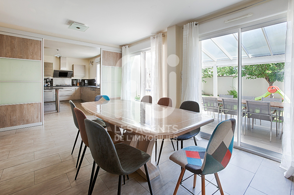 Belle maison contemporaine - 7 pièces