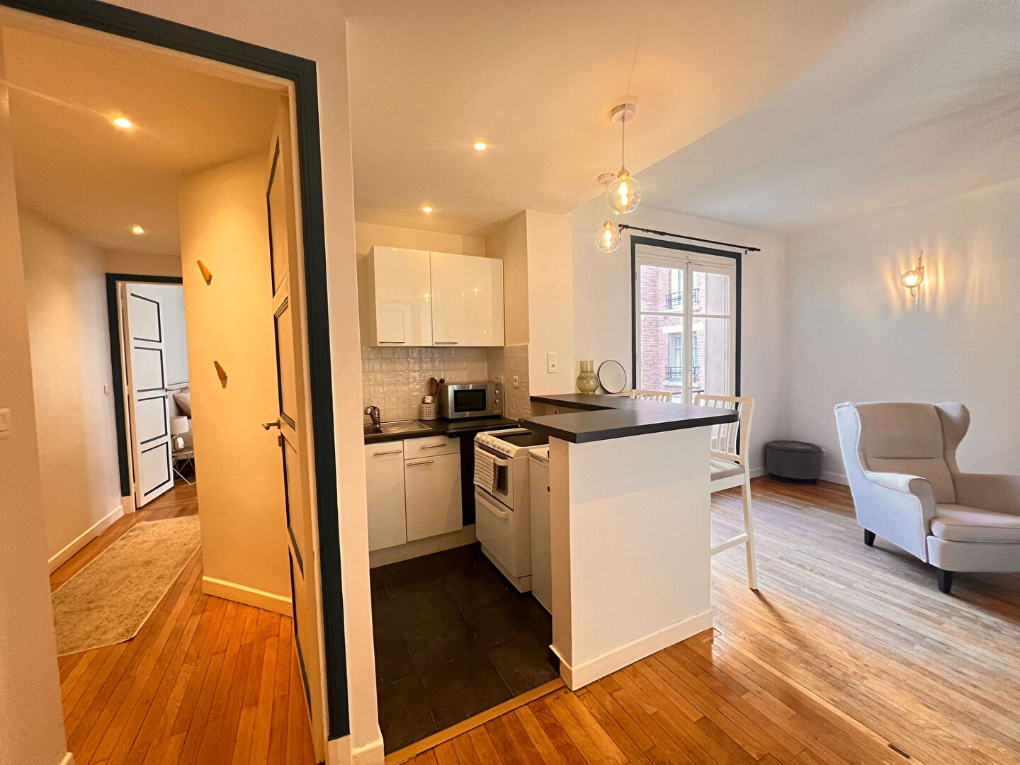 Appartement 2 pièces meublé - 44m2 - 1665.00 CC