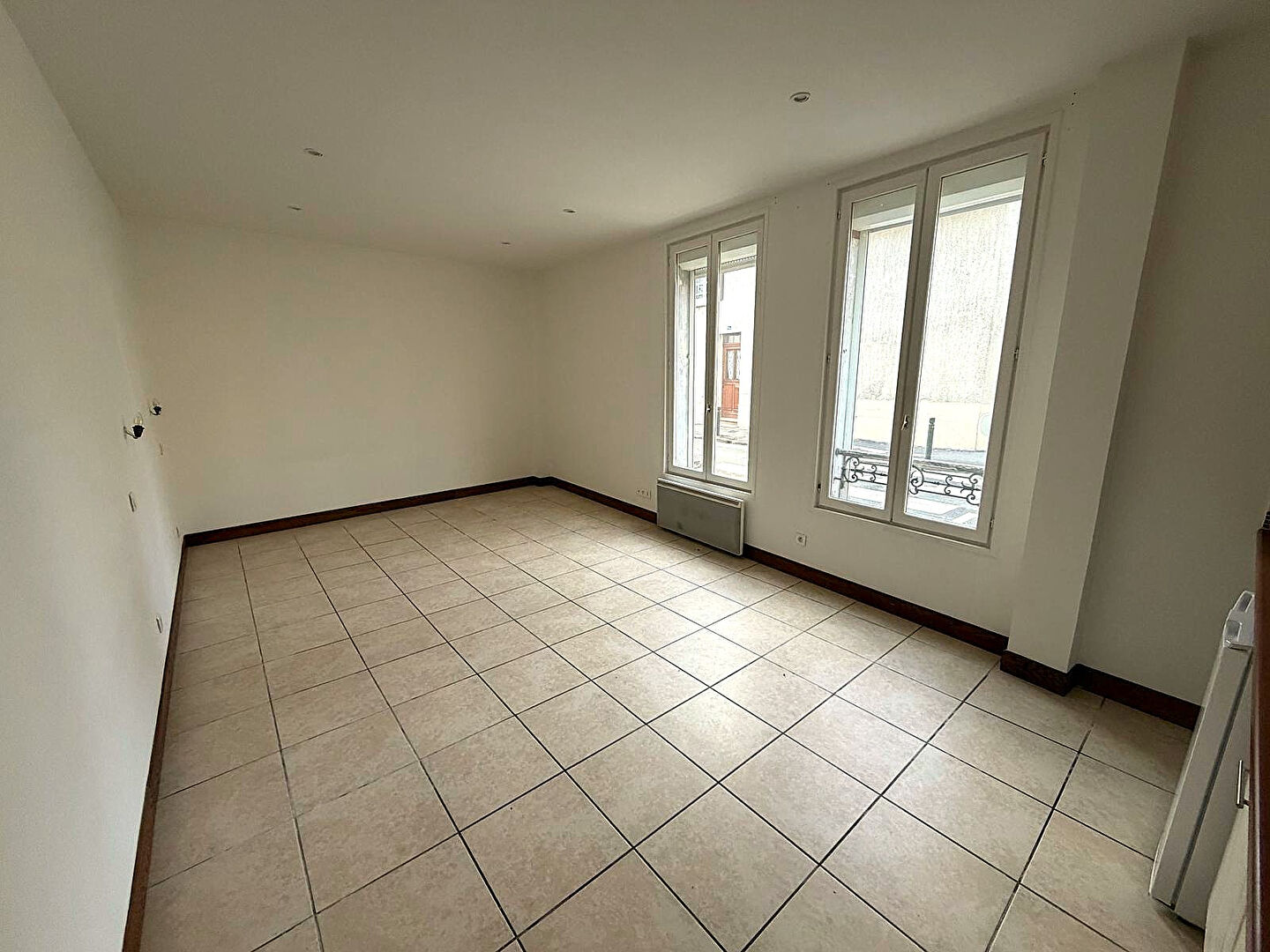 Studio Nanterre - 28m² - 750.00 CC