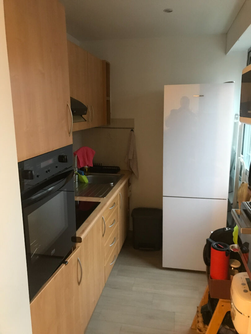Vente Appartement 1 pièce de 28m2  à Puteaux.