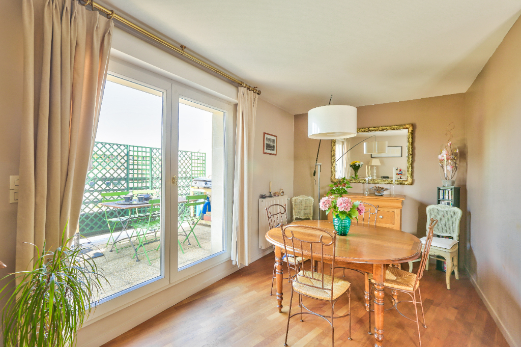 TERRASSE - VUE DEGAGEE PLEIN SUD