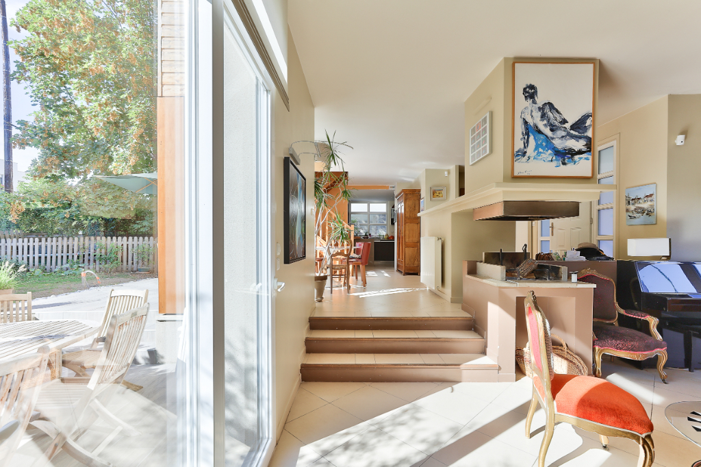Maison d'architecte 7 pièces - Colombes Centre Ville/Les Vallées