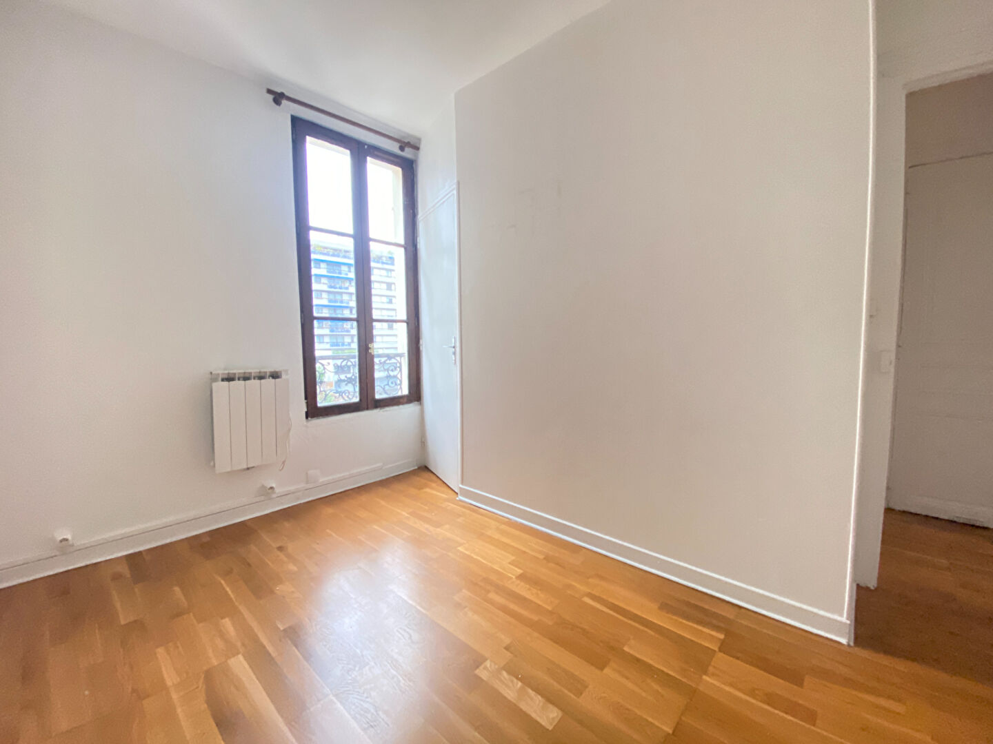 Appartement Puteaux Centre ville 3 pièce(s) à rénover
