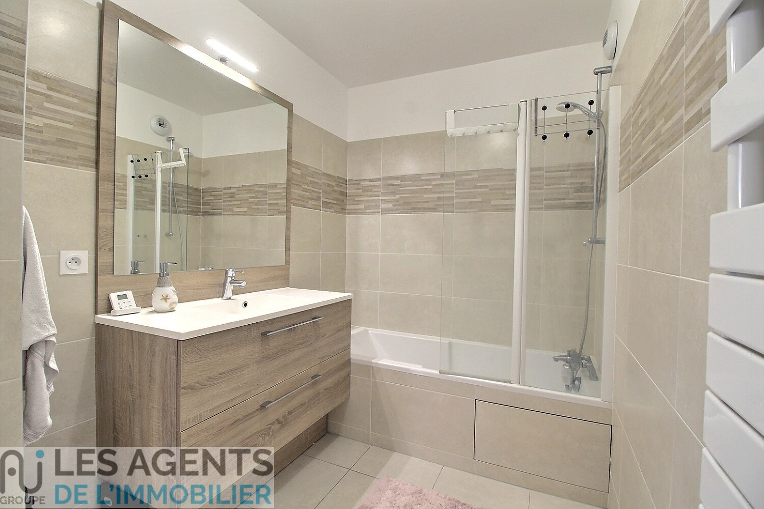 Appartement Puteaux 3 pièce(s) 59 m2 avec balcon