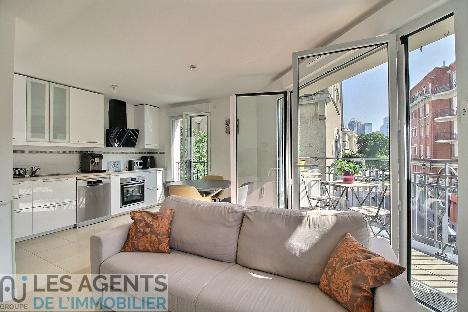 Appartement Puteaux 3 pièce(s) 59 m2 avec balcon