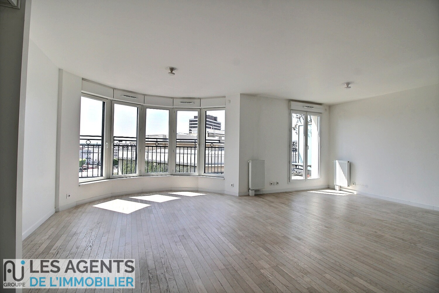 Appartement Puteaux Hyper Centre 2/3 pièce(s) 61 m2