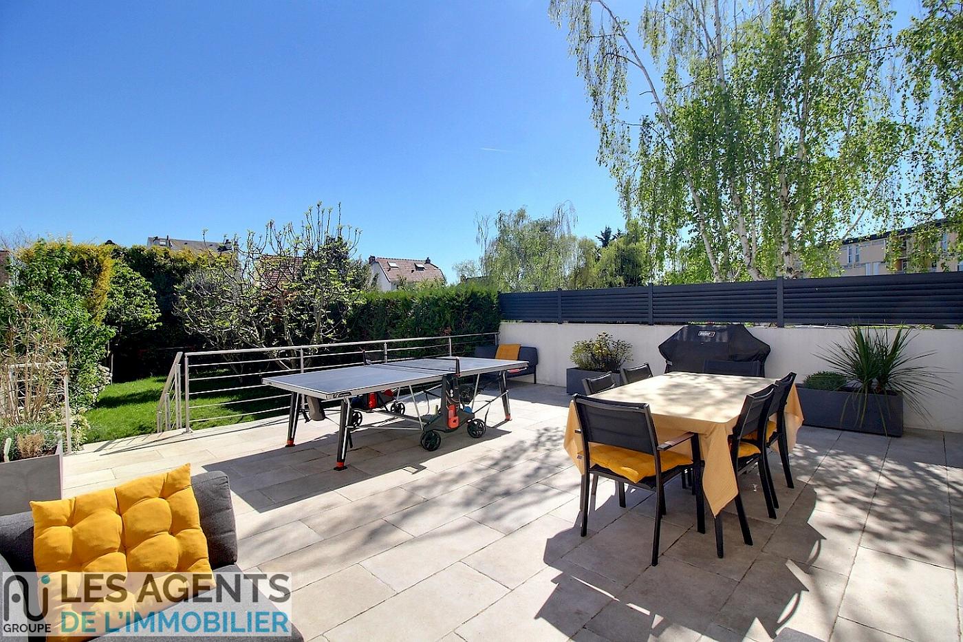 Maison Chatou 7 pièce(s) - 187m2 - terrasse jardin et sous sol 119m2
