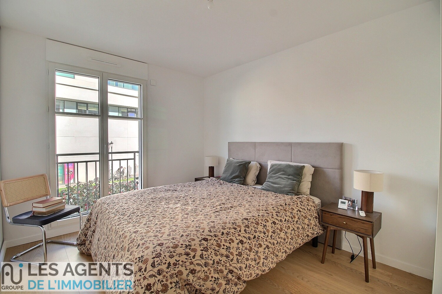 Appartement Puteaux 4 pièces 76 m2 - Parking &amp; Cave.