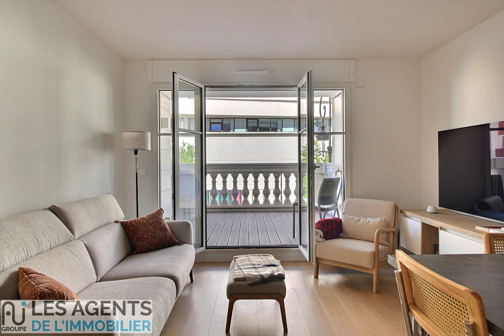 Appartement Puteaux 4 pièces 76 m2 - Parking &amp; Cave.