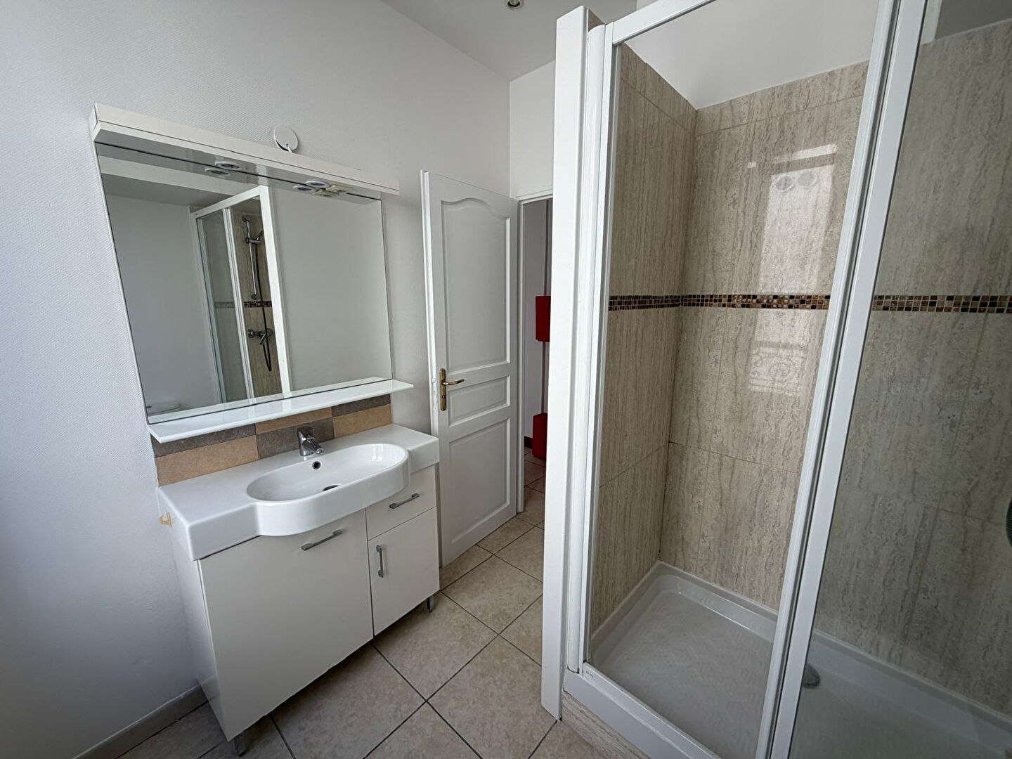 EXCLUSIVITÉ studio 28 m² NANTERRE CENTRE