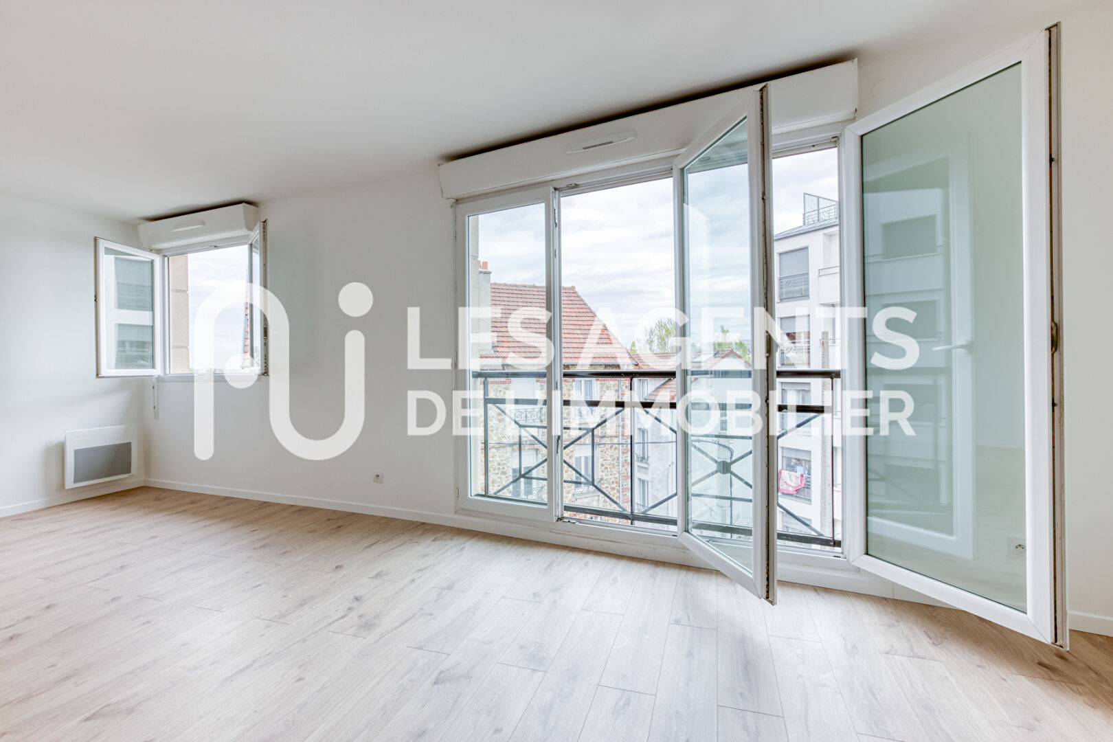 APPARTEMENT 3 PIÈCES 80 m² DANS UNE RÉSIDENCE RÉCENTE