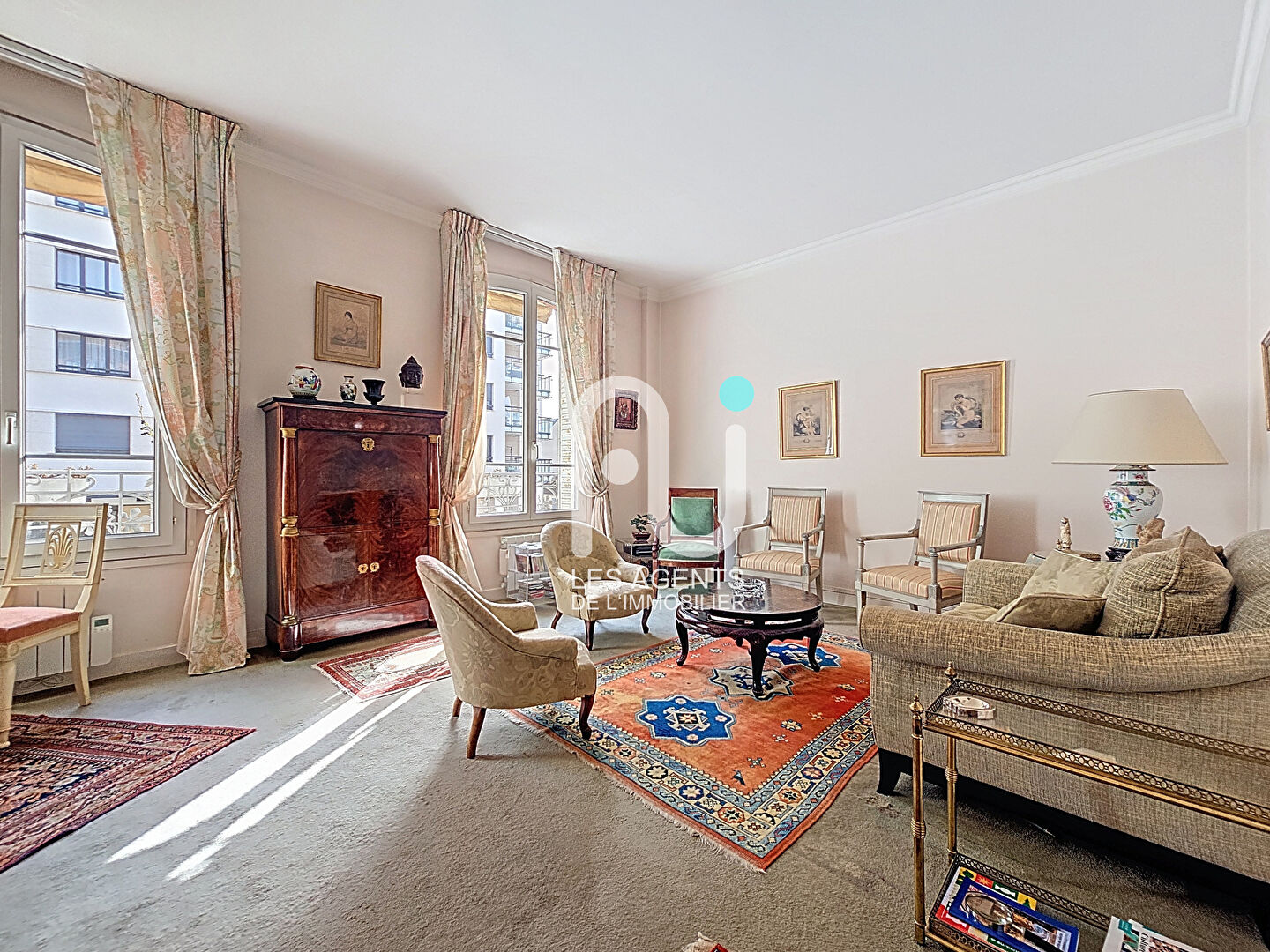Appartement Suresnes 3 pièces78.06 m2 + cave + parking en suss - 1